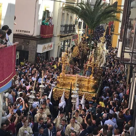 On Calle Cuna, 2 Balconies * Sevilla