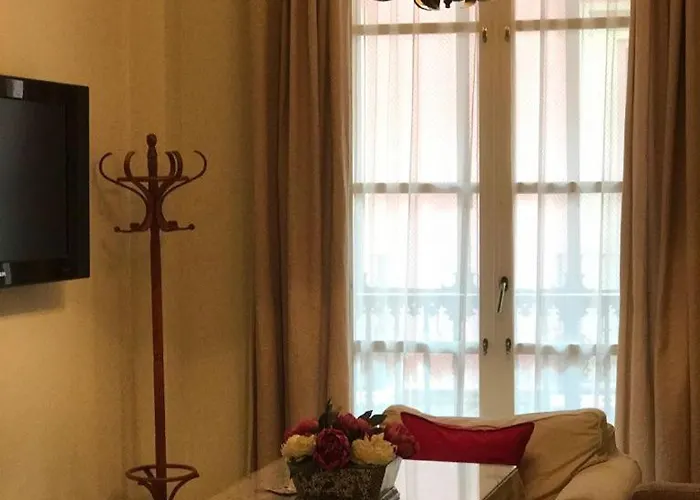 On Calle Cuna, 2 Balconies 公寓 塞维利亚